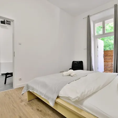 Central Newly Built Apartment, Aradi/2 * Budapest